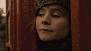 Gökyüzünde Çalan Çanlar: İskoçya’da Bir Azize / Dalgaları Aşmak-Bir Film Eleştirisi